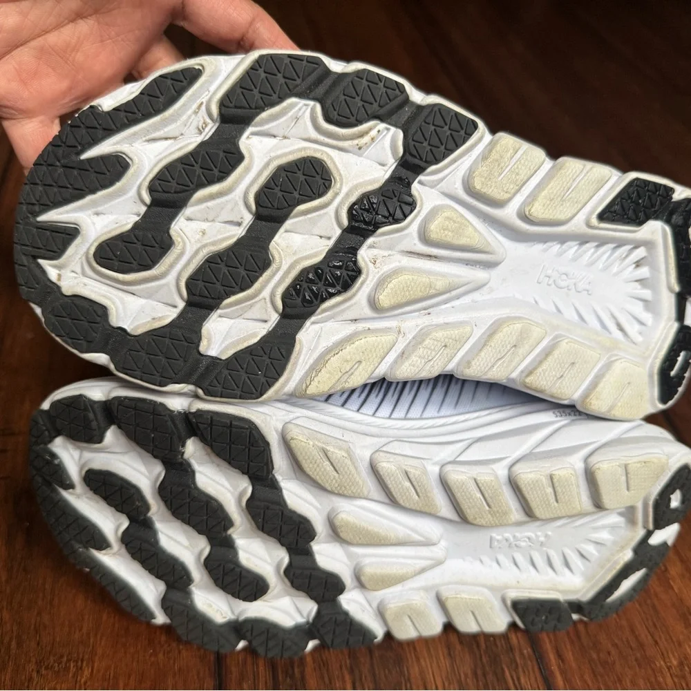 SALE!!! Hoka Navy/Black Athletic Shoes women size 6 Medium - Picture 8 of 8